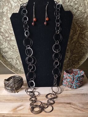 Long Layered Circle Link Necklace with Brown Bead Drop Earrings